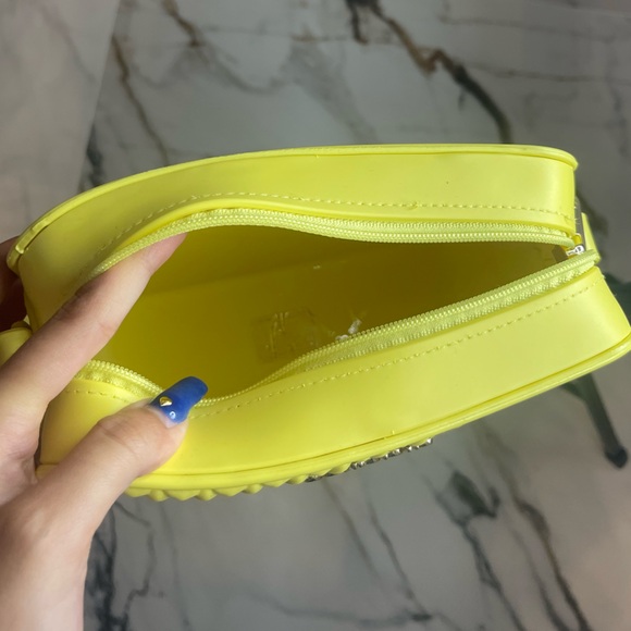 NWT Petite Jolie Pop II Lime Yellow Crossbody Bag - Picture 5 of 5
